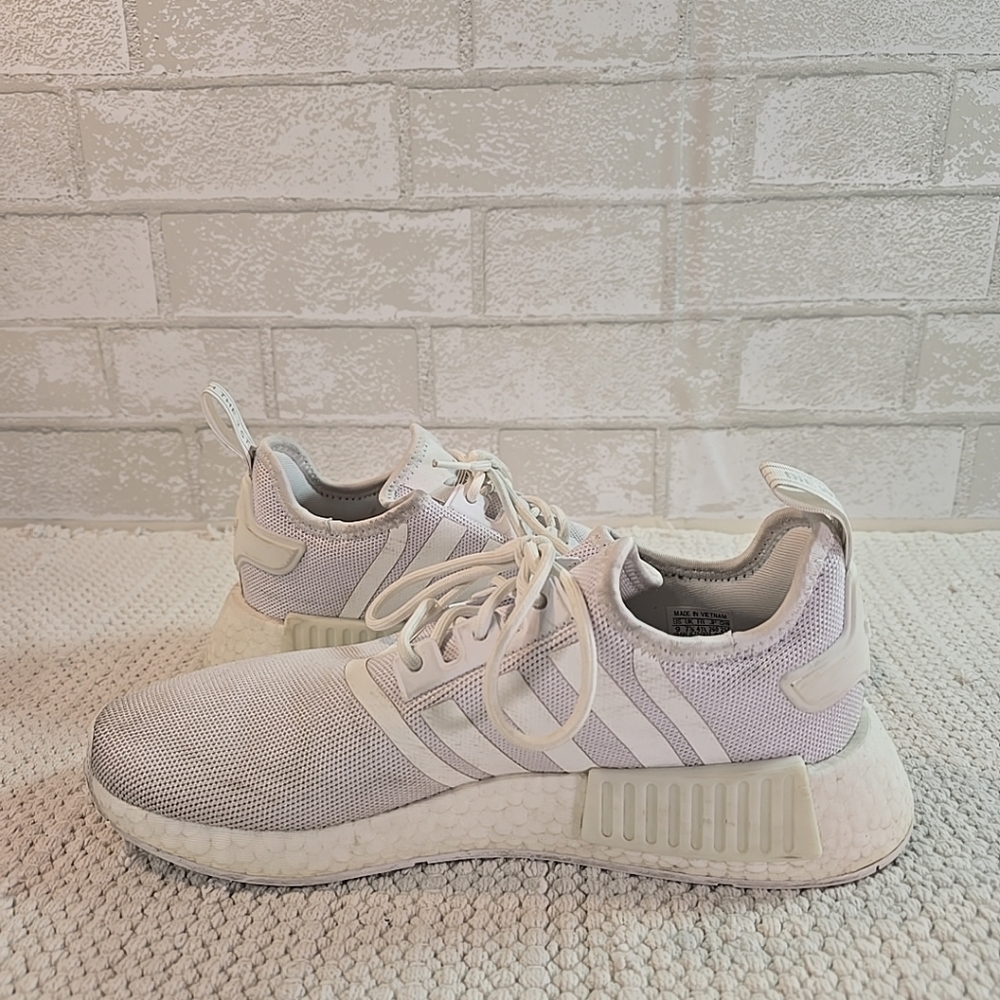 Adidas Originals NMD R1 Prime Blue Women’s White Shoes Size 9 GX8313 - Picture 9 of 13